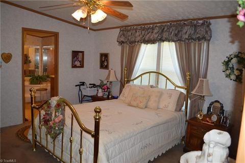 562 Traphill Mill Rd, Traphill, NC 28685 photo 21