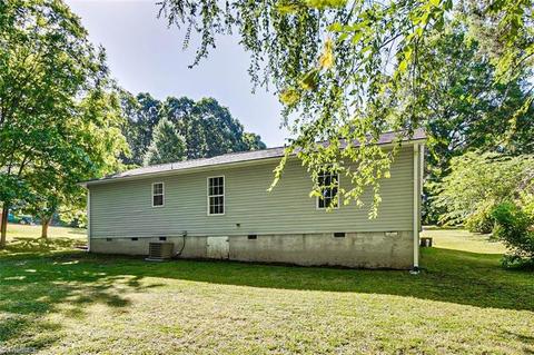 346 E Ridge St, Ramseur, NC 27316 photo 24