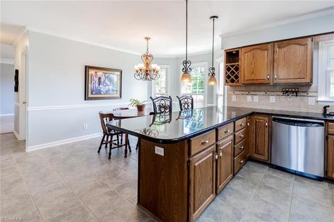 6906 Wicklow Dr, Browns Summit, NC 27214 photo 4