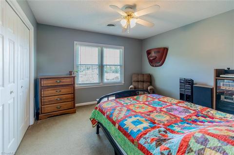 6906 Wicklow Dr, Browns Summit, NC 27214 photo 9