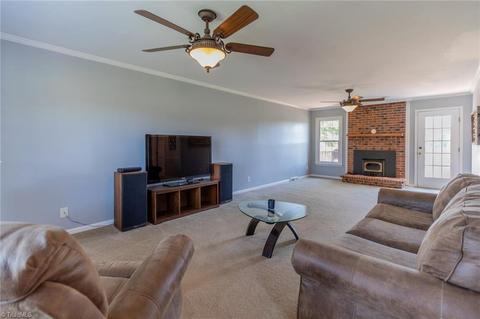 6906 Wicklow Dr, Browns Summit, NC 27214 photo 10