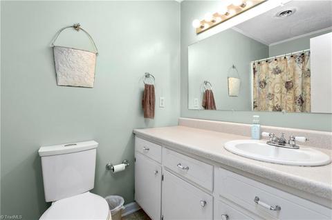 4511 Redding Ct, Trinity, NC 27370 photo 9