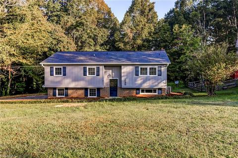 1095 Brookview Rd, Germanton, NC 27019 photo 2