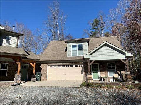 660 Benge Dr, Elkin, NC 28621 photo 2