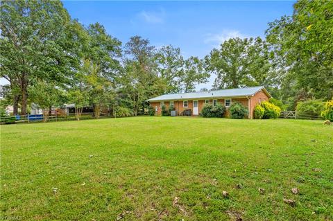 5202 Windemere Cir, Trinity, NC 27370 photo 30