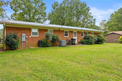 5202 Windemere Cir, Trinity, NC 27370 photo 31