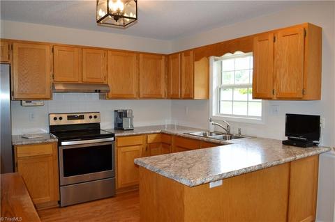 1813 Harper Spring Dr, Clemmons, NC 27012 photo 6