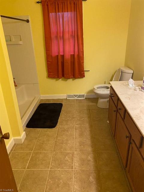 1340 Ziglar Rd, Winston Salem, NC 27105 photo 5