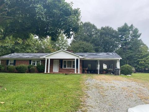 1340 Ziglar Rd, Winston Salem, NC 27105 photo 1