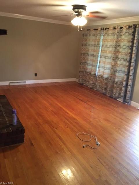 1340 Ziglar Rd, Winston Salem, NC 27105 photo 2