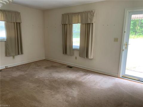 181 West St, High Point, NC 27265 photo 2