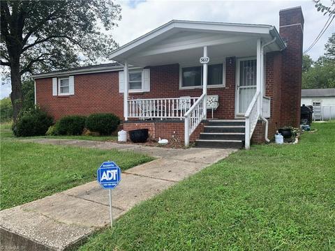 5617 Rockford Dr, Trinity, NC 27370 photo 1