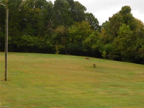 19 Single Tree Ln, Thomasville, NC 27360 photo 6