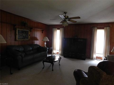 19 Single Tree Ln, Thomasville, NC 27360 photo 11