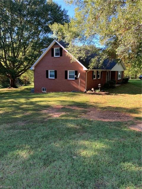 2043 Pratt Rd, Pinnacle, NC 27043 photo 3