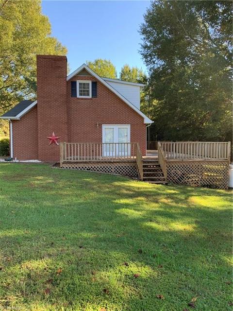 2043 Pratt Rd, Pinnacle, NC 27043 photo 2