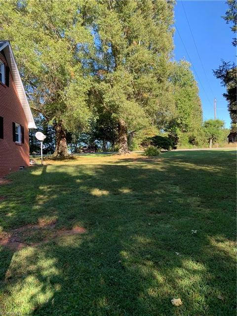 2043 Pratt Rd, Pinnacle, NC 27043 photo 6