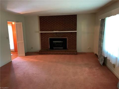 2043 Pratt Rd, Pinnacle, NC 27043 photo 12