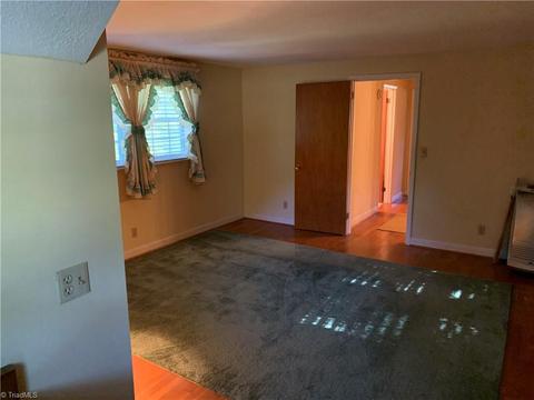 2043 Pratt Rd, Pinnacle, NC 27043 photo 22