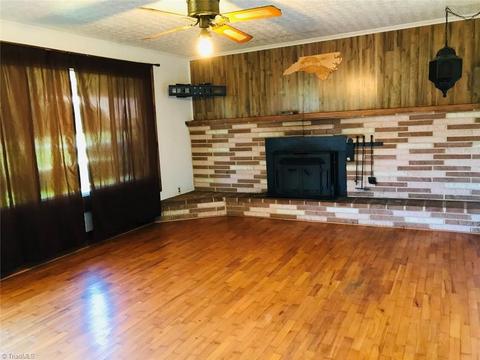 359 Holcomb Rd, Traphill, NC 28685 photo 8