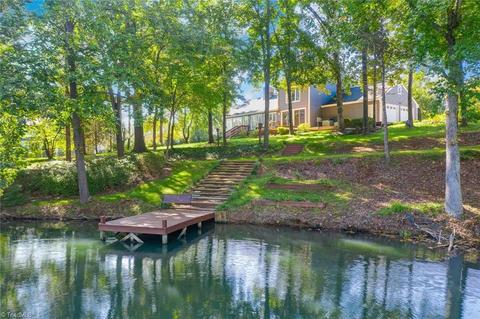 263 Overlook Dr, Advance, NC 27006 photo 1