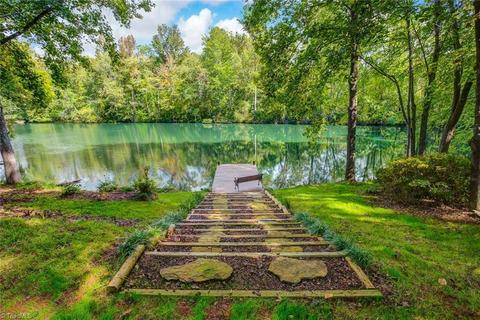 263 Overlook Dr, Advance, NC 27006 photo 4