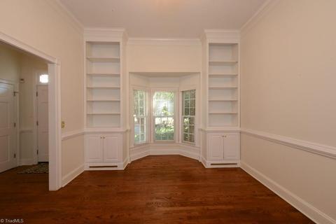 701 Florham Dr, High Point, NC 27262 photo 6
