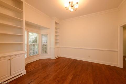 701 Florham Dr, High Point, NC 27262 photo 9