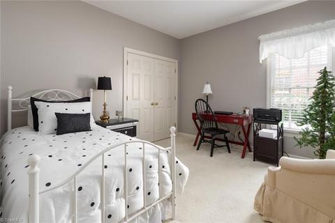 915 Flicker Ln, High Point, NC 27262 photo 26
