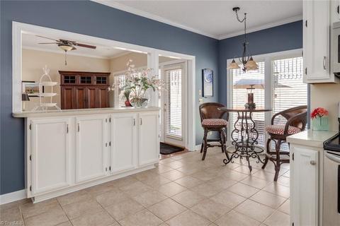 915 Flicker Ln, High Point, NC 27262 photo 12