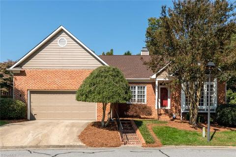 915 Flicker Ln, High Point, NC 27262 photo 3