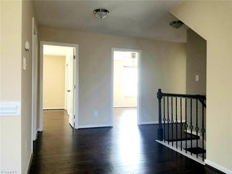 6736 Planters Dr, High Point, NC 27265 photo 5