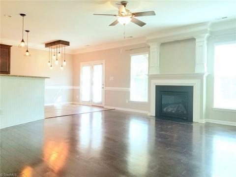 6736 Planters Dr, High Point, NC 27265 photo 3