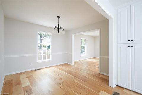 1305 Ashley Ave, High Point, NC 27262 photo 9