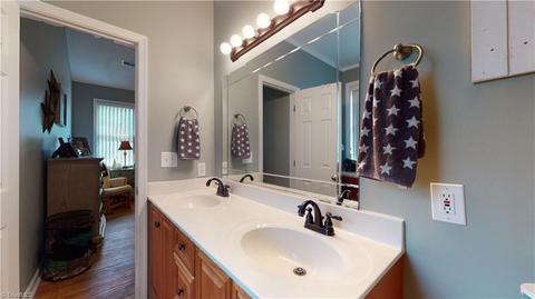 3517 Bent Trace Dr, High Point, NC 27265 photo 24
