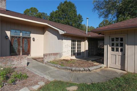 3905 Braddock Rd, High Point, NC 27265 photo 2