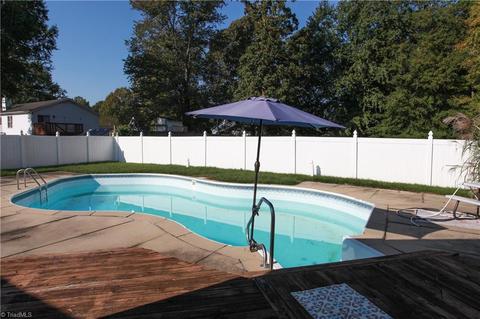 3905 Braddock Rd, High Point, NC 27265 photo 4
