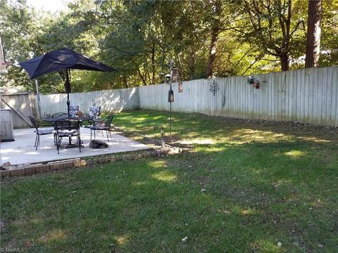 1804 Rivertrace Pt, High Point, NC 27265 photo 2