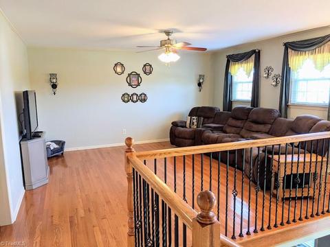 912 Mountainview Rd, King, NC 27021 photo 5