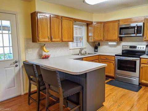 912 Mountainview Rd, King, NC 27021 photo 8