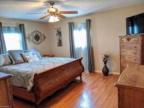 912 Mountainview Rd, King, NC 27021 photo 11