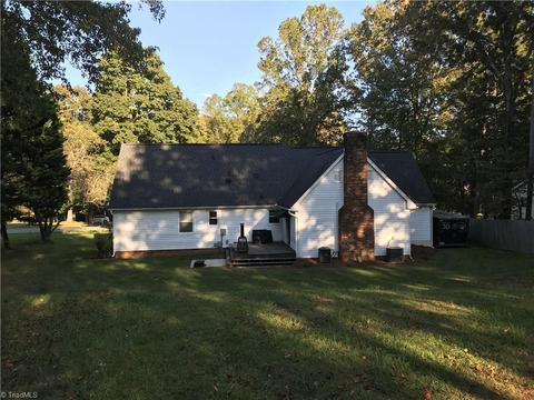 4655 Riverview Dr, Trinity, NC 27370 photo 4