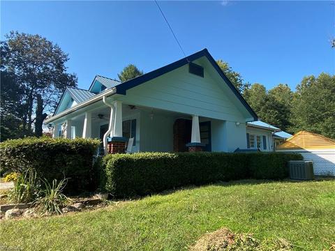 9825 Traphill Rd, Traphill, NC 28685 photo 4