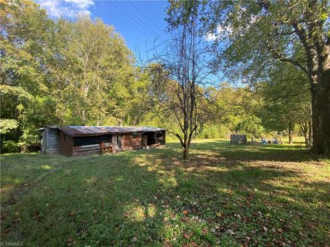 9825 Traphill Rd, Traphill, NC 28685 photo 13