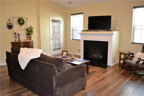 2460 Birch View Dr, High Point, NC 27265 photo 8