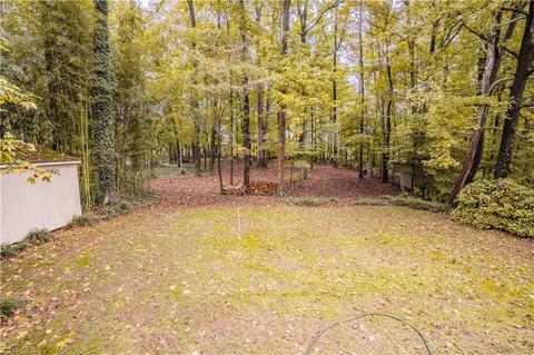 2215 Dover Pl, High Point, NC 27265 photo 22