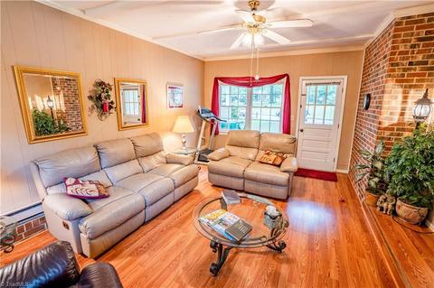 2215 Dover Pl, High Point, NC 27265 photo 7