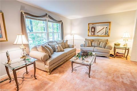 2215 Dover Pl, High Point, NC 27265 photo 4