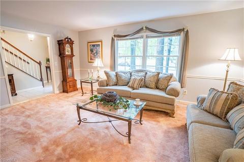 2215 Dover Pl, High Point, NC 27265 photo 3