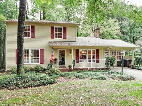 2215 Dover Pl, High Point, NC 27265 photo 1